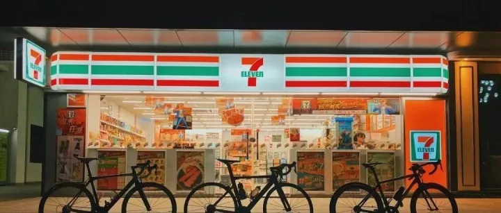 7-11如何成为全球最赚钱的连锁便利店？创始人亲述顾客心理洞察术！