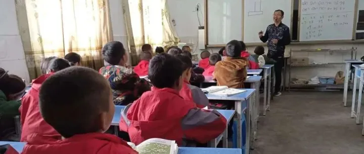 双减一年，这位新东方高管走进了大山