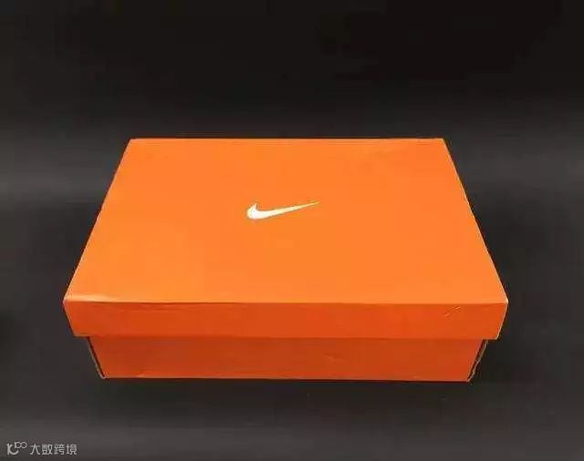 从负债累累的球鞋代理到千亿市值体育帝国，Nike如何草根逆袭 | 深读