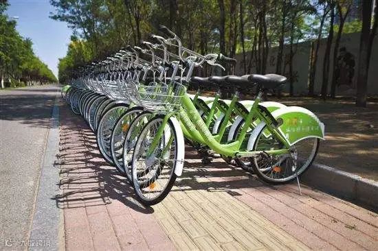 区块链狂热,抖音崛起,霍金去世:身处下半场的2018上半年 | 年中盘点