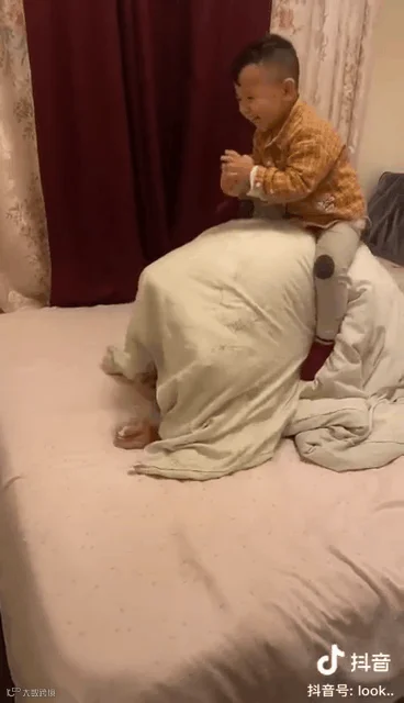 在抖音，我们度过了一个怎样的春节？