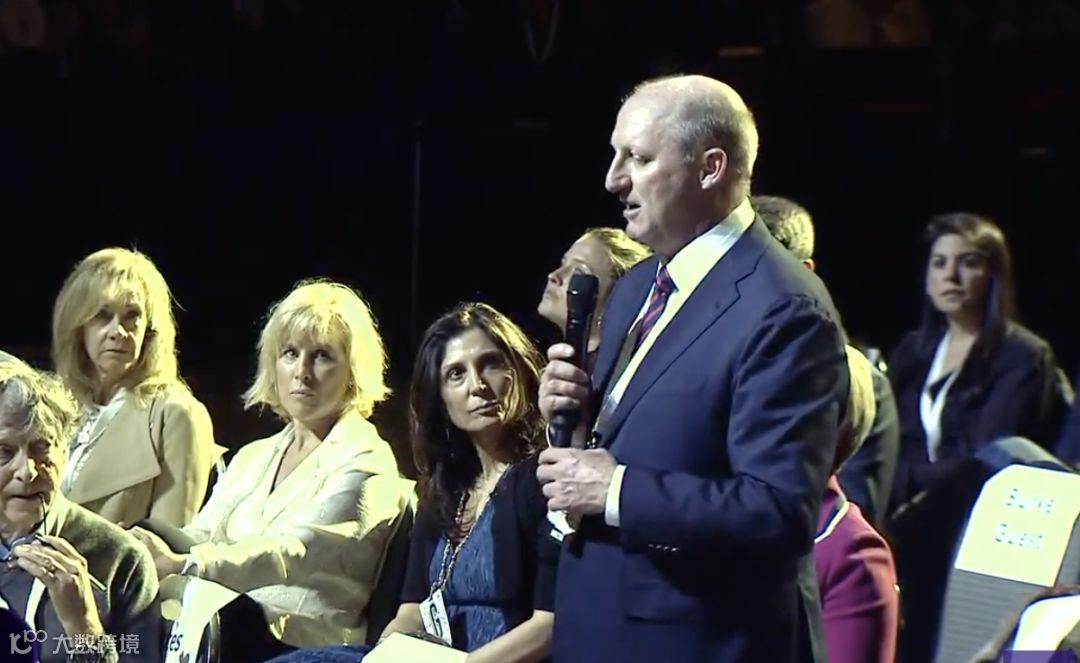 89岁巴菲特:钱无法买来爱和时间,财富与满足感不是等比提升| 股东会集锦