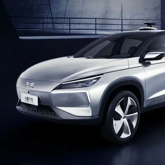 小鹏维权危机，蔚来自燃风波，造车新势力大考年