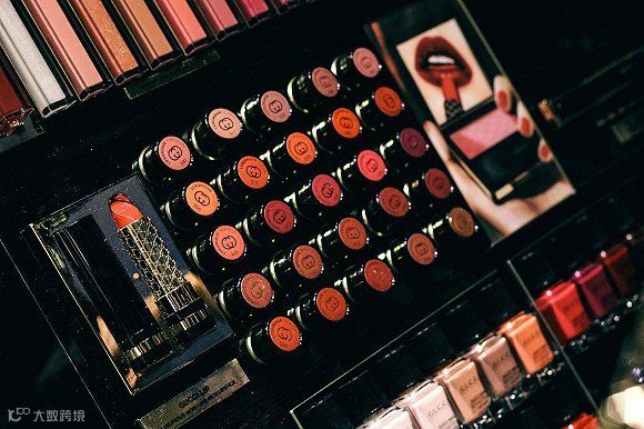 爱马仕发售口红,帮年轻人实现奢侈品自由?