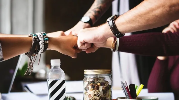 万变不离其宗：所有的赚钱模式都需要绘制这张商业画布