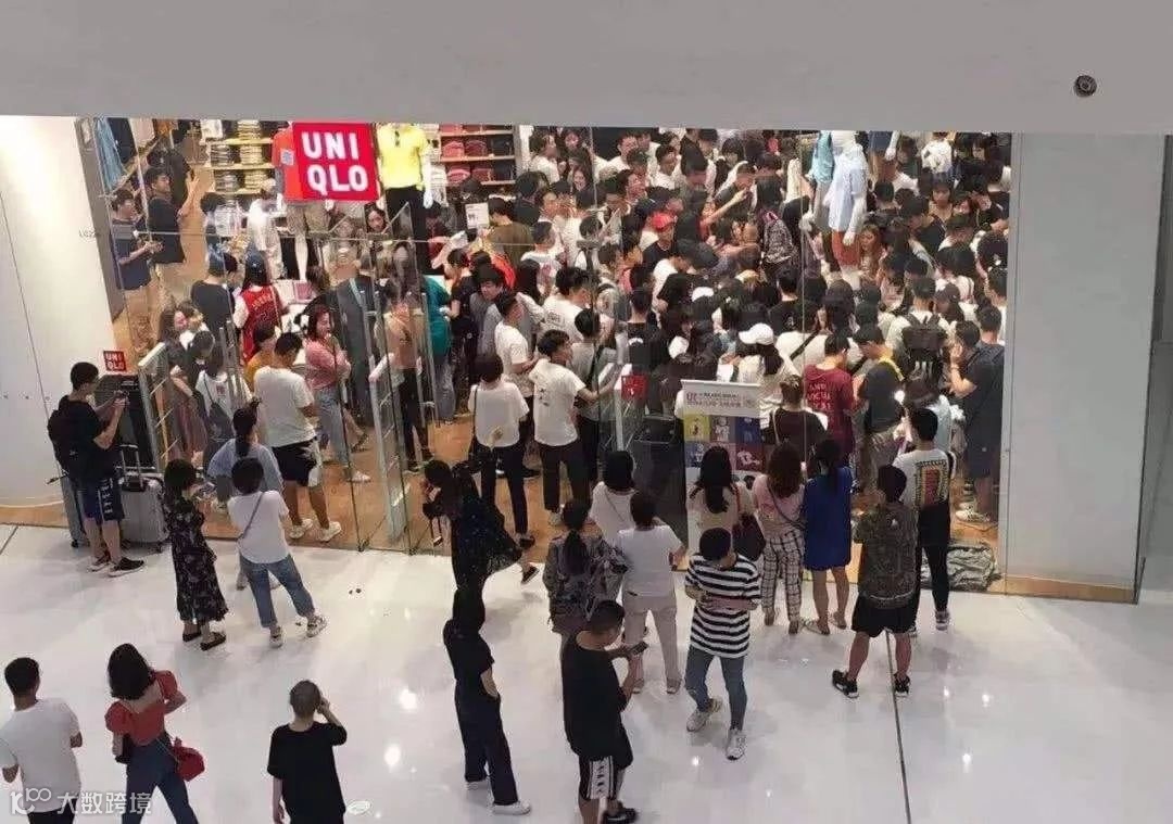 从消费心理看联名狂热:戏剧化、符号消费和错失恐惧症