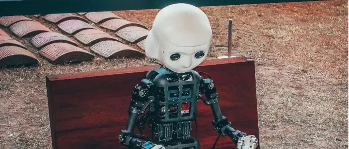 广告营销跑入“AI”时代，谁领路？