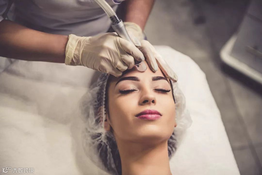 医美的中场战事：洗牌、重生，和“轻”