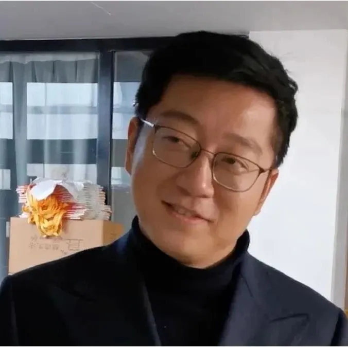 离开张策后，朱一旦“没内味儿”了