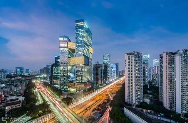 腾讯财报详解：云业务成最大亮点 “翻车”的朋友圈广告挑起了广告大梁