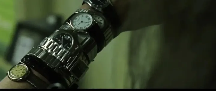 智能手表这块屏是怎样“爬”上我们手腕的？