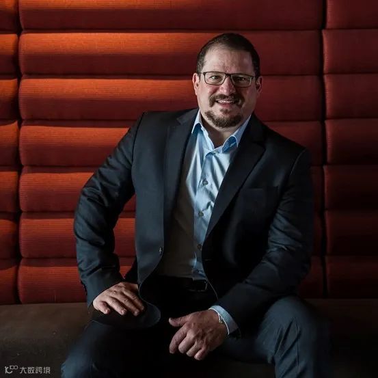 百川智能再融数亿美金，钉钉AI助理市场首批上线200+AI助理，波士顿动力发布全电动Atlas机器人｜每周AI世界观