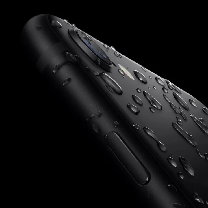 国产手机站上七千价位，苹果发布三千新机，仗越打越乱了