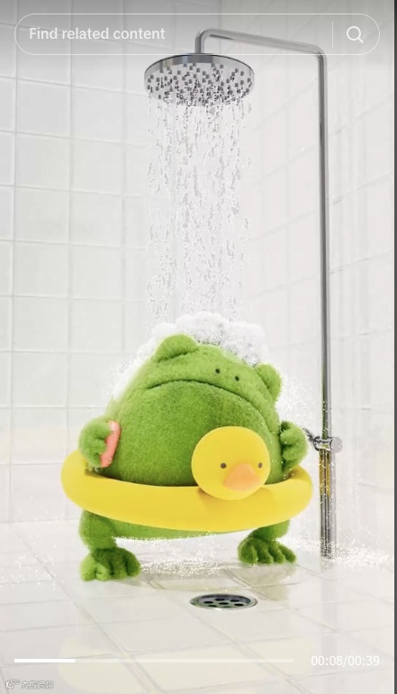 消费降级下，客单价600的JELLYCAT为什么还被成年人疯抢？