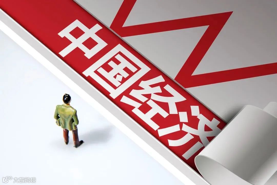 单日跌超400点！人民币汇率失守7.1，创去年11月以来新低！未来怎么走？