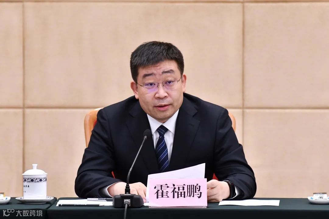 国家发展改革委举行上半年经济形势媒体吹风会