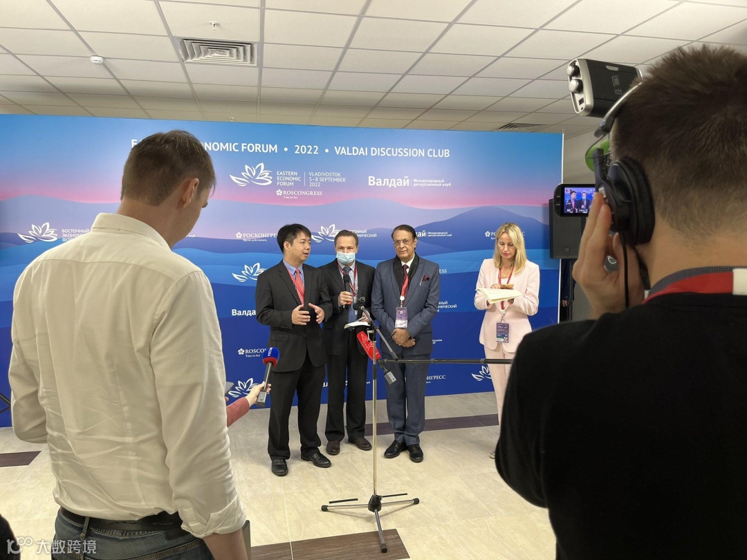 吉林有出海口了！人大重阳向俄副总理呼吁“开放海参崴”成真！