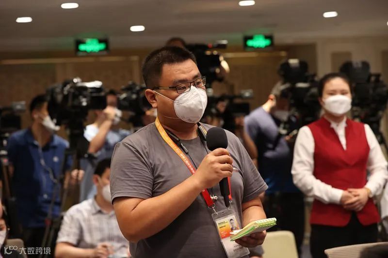 图解|上半年进出口增长9.4%