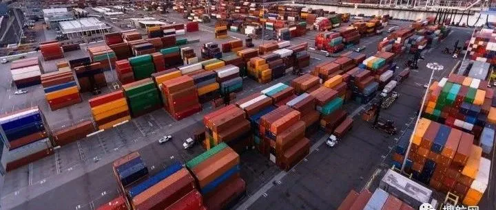 离谱！亚欧航线集装箱运价疯涨10倍！全球航运业再遇“一波暴击”！中欧班列需求猛增