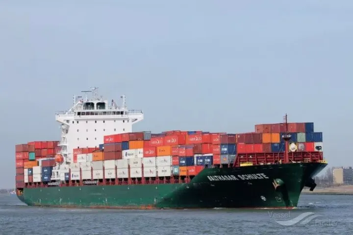 突发，又一艘马士基集装箱船发生撞船，广州港一周内三起严重事故！