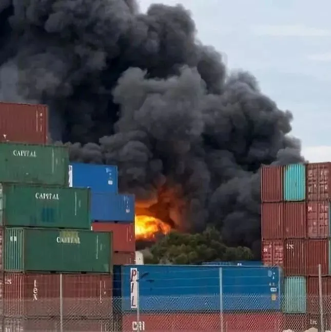 突发丨印度Visakhapatnam港突发大火，近期有货物抵运该港的要注意了！