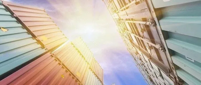 亚洲线前50大船公司最新排名，中远海运联手OOCL“围攻”马士基！