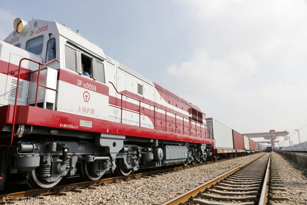 中欧班列“上海号”首发!未来将每周定期开行