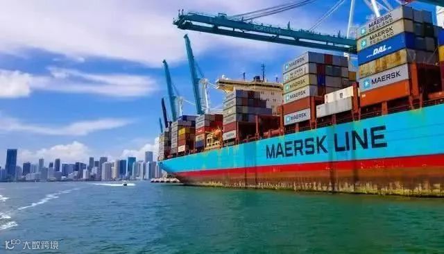 以马士基、地中海为首，全球300艘集装箱船闲置