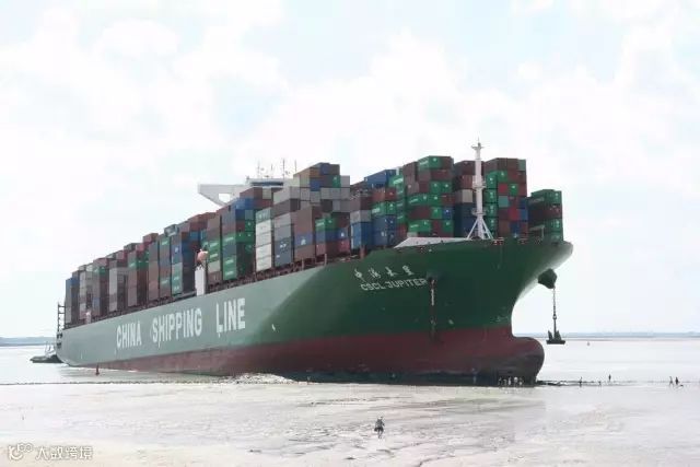 突发丨中远海运旗下一艘超大型集装箱船发生撞船事故，曾停靠我国多个港口！船期严重延误！