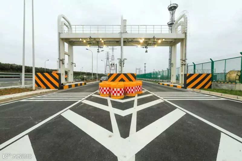 上海洋山四期自动化码头开港在即，“魔鬼码头”魔性何在？