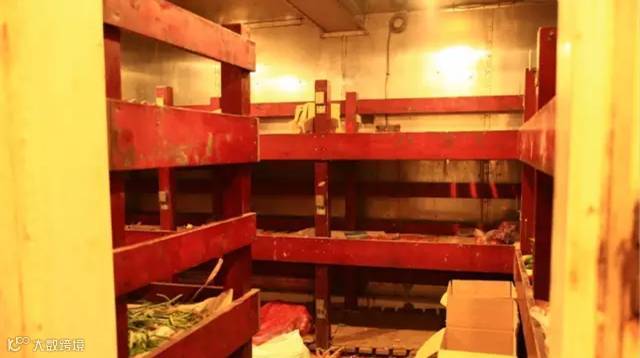 头条丨昨有中国老兵被印度滞留50多年,今有23名中国船员被印度扣押50多天食物短缺情况告急!