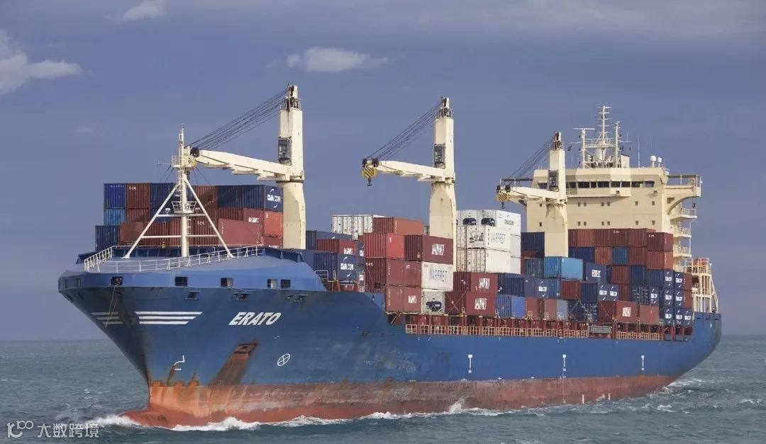 事故！一集装箱船破损严重进水导致沉没货柜落海，另两艘同名集装箱船“奇葩”相撞！