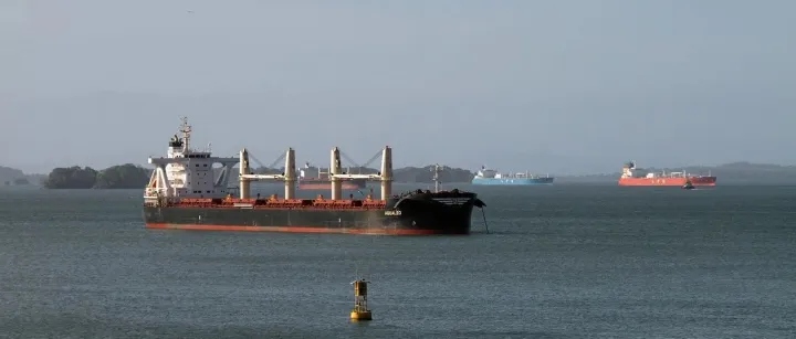 6艘货轮被袭！红海危机持续，运价狂飙不止，最高至10000美元？