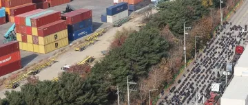 注意!该国超2万名卡车司机无限期罢工!货运延误,制造业供应将中断