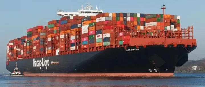 三起事故丨马士基一船舶至少27个柜子落水曾挂中国港口；赫伯罗特超大型箱船运河搁浅；高丽海运一箱船搁浅