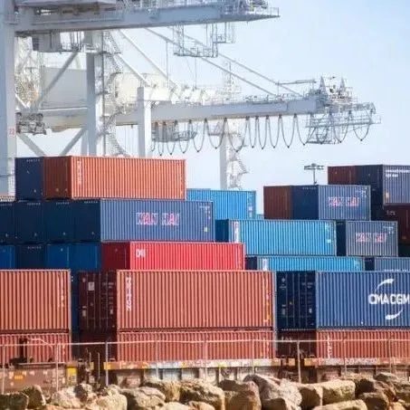 集装箱短缺成为物流业的严重问题，尤其是在亚洲