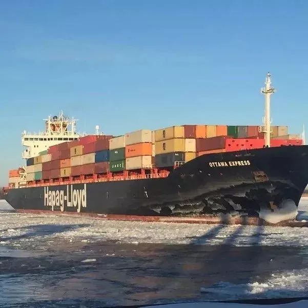 2018新年首航：第一个到达蒙特利尔港，拿到船长金冠的是......