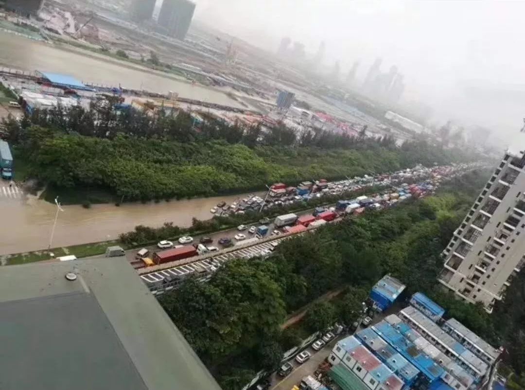 注意丨今年首个台风来袭，码头已发出预警，外贸货代企业需留意！
