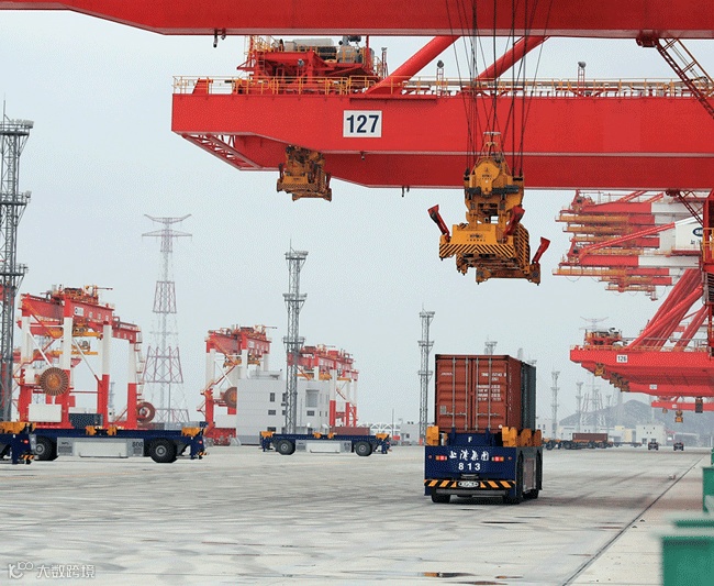 上海洋山四期自动化码头开港在即，“魔鬼码头”魔性何在？