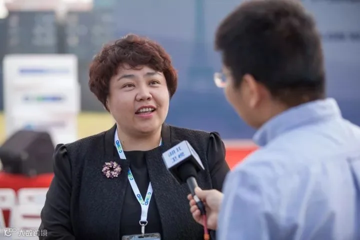 首条企业定制专列武汉首发,首条直达斯洛伐克班列大连首发,这个周末中欧班列有点火!