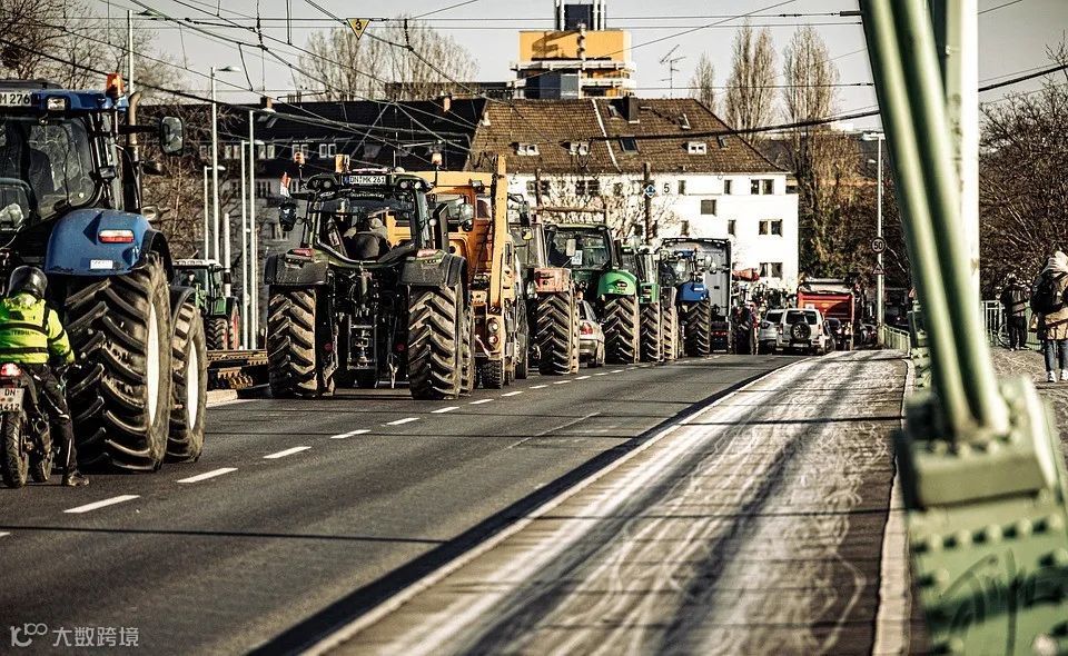 出货注意！封路围港！欧洲多国爆发抗议活动