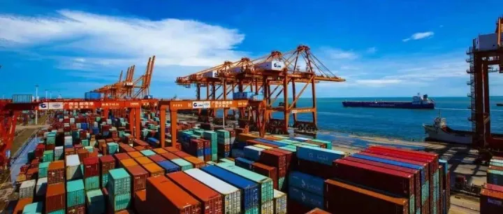 注意！卡车司机罢工封锁码头入口，4万名铁路工人计划进行三次罢工，船公司发布预警