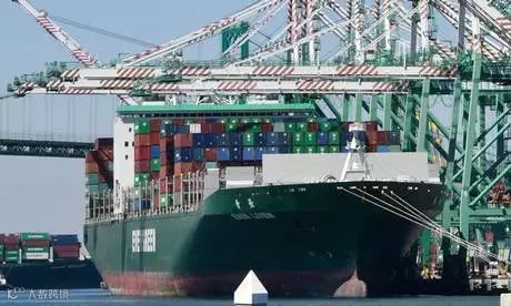 最新丨多家船公司发布2018年春节假期提供特别免箱期的通知