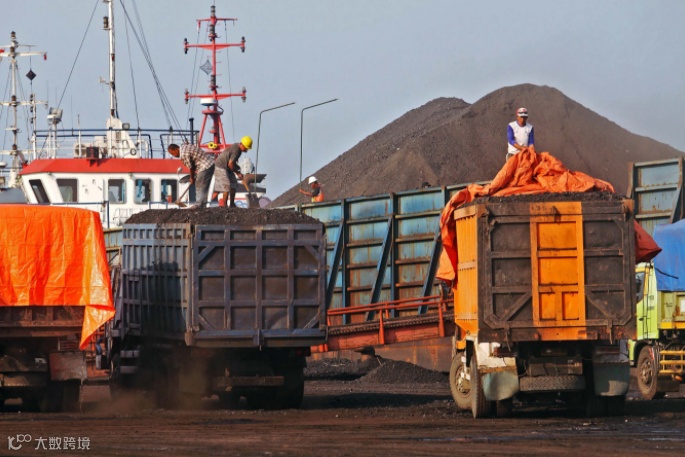 中澳贸易对峙“升级”！超60艘澳洲货轮滞留中港！中拟限制澳多个产业进口！