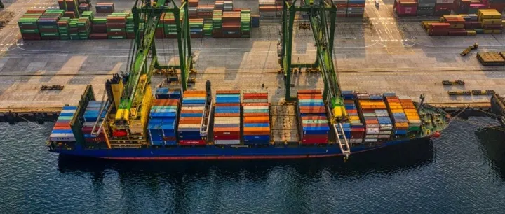 至高7300USD/TEU！1月15日起，涉及六大船公司