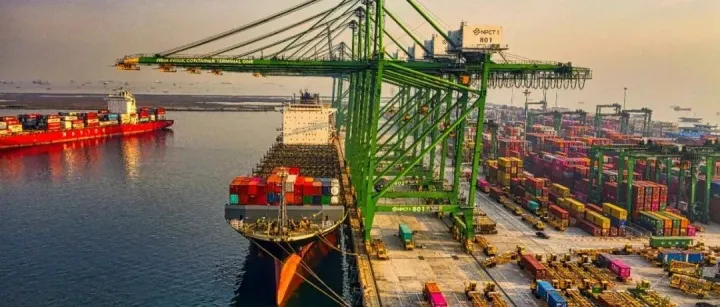 防控升级！宁波北仑仓储物流企业暂停经营；港区开通集卡运输专用通道，闭环管理