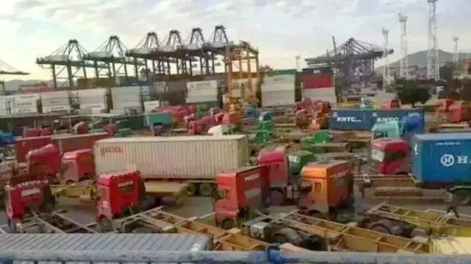 红色暴雨逼停华南，码头已经堵成一锅粥，提箱延误还柜延误拖车延误.......