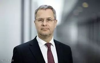 马士基CEO：船公司赔钱经营的现状无法长时间持续!运价上不去最后大家都得玩完!