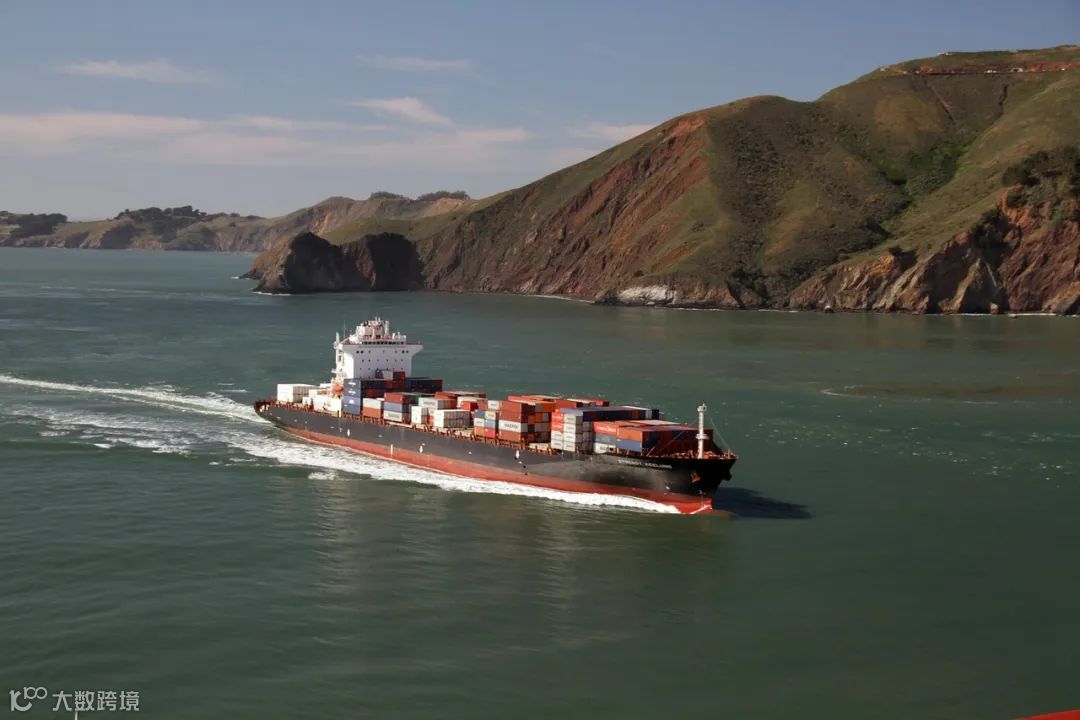 战火升级！也门港口被炸！挂靠国内多个港口的集装箱船遇袭！