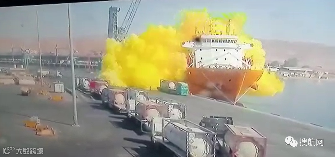 突发！该港一集装箱吊装时掉落爆炸，有毒气体泄漏！致14人死亡，数百人受伤